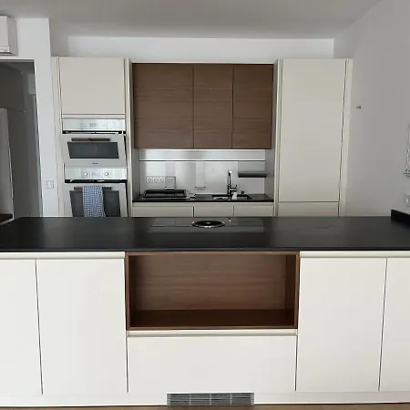 Luxusappartement Mit Garage Im Zentrum Apartment *