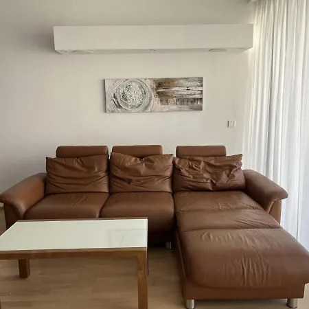 Luxusappartement Mit Garage Im Zentrum * Wiener Neustadt